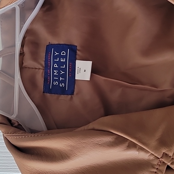 Leather jacket - Picture 2 of 3